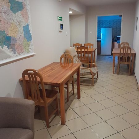 Hostel Polon بوتوسك المظهر الخارجي الصورة