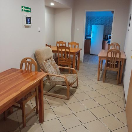 Hostel Polon بوتوسك المظهر الخارجي الصورة