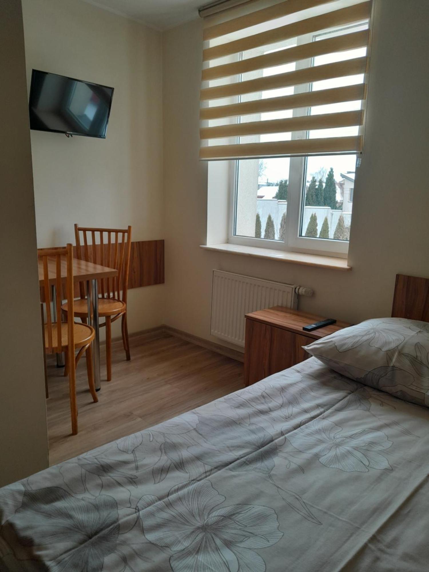 Hostel Polon بوتوسك المظهر الخارجي الصورة