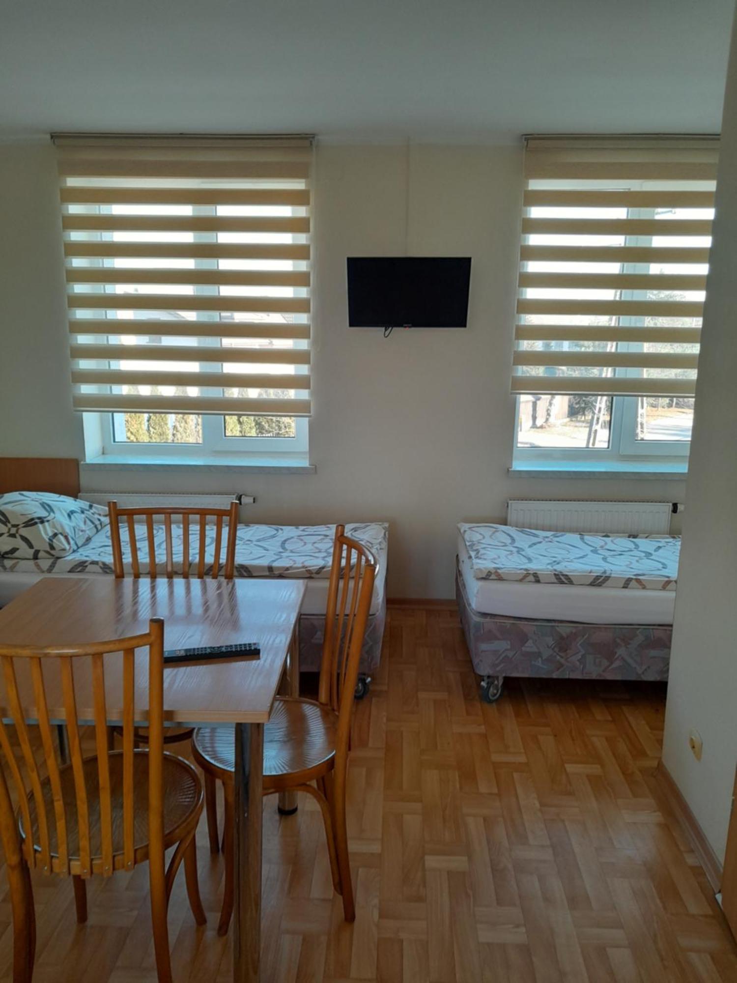 Hostel Polon بوتوسك المظهر الخارجي الصورة